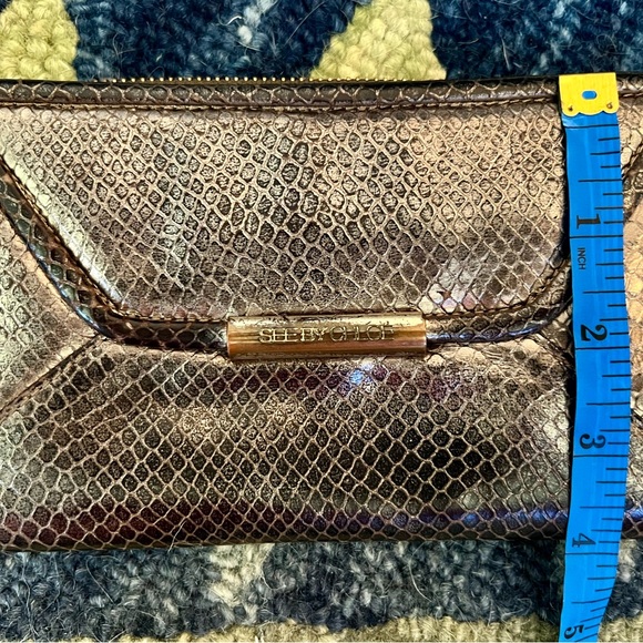 See by Chloe Long Zippy Metallic Tassel Wallet - Picture 8 of 8